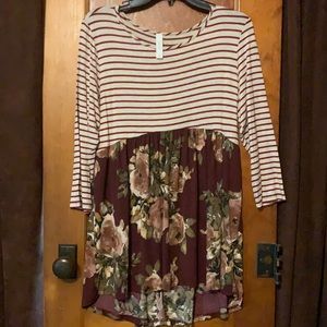 New, never worn, tunic top.